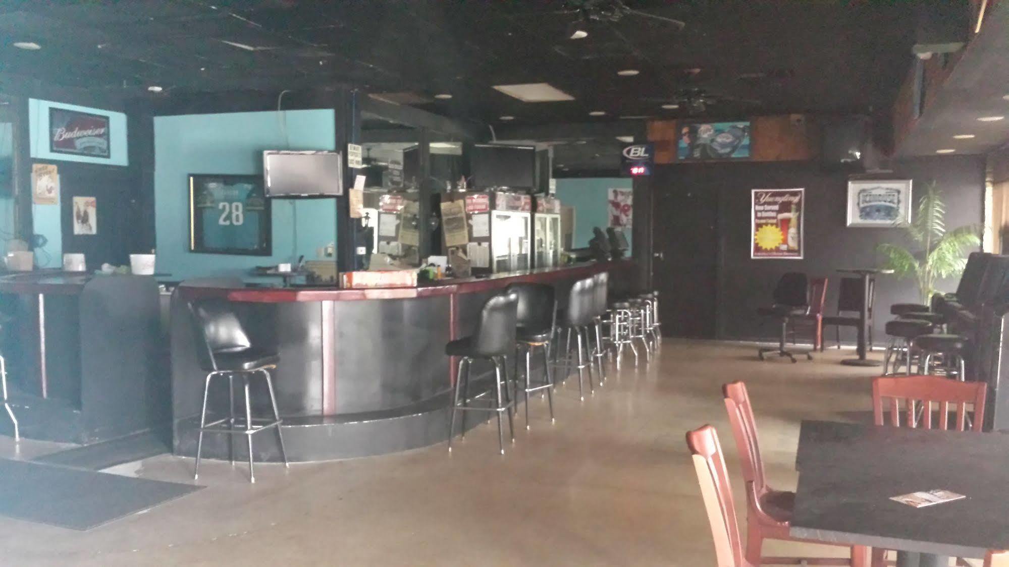 Gator Lodge Jacksonville Exterior photo